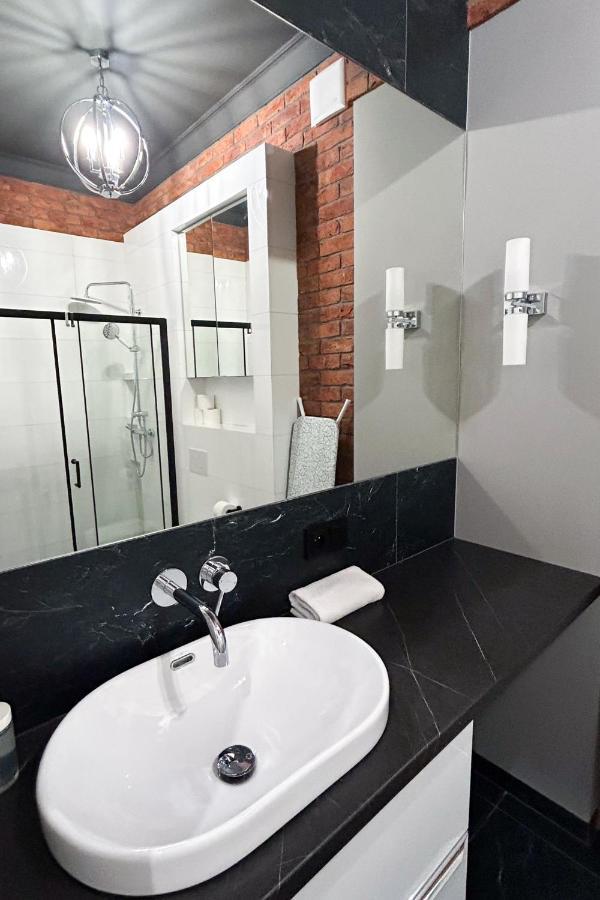 Labo Apartment Metro Mlociny Warschau Buitenkant foto